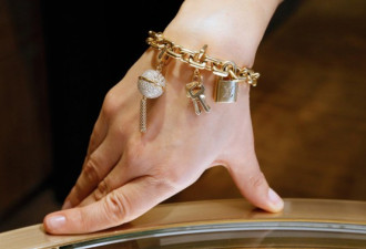 图文：LV全球首家珠宝店在巴黎开张
