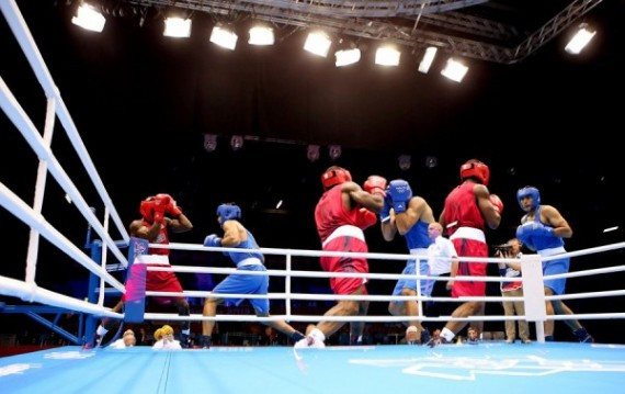 while-it-might-look-like-six-boxers-have-jumped-in-a-ring-this-is-a-multiple-exposure-shot-of-american-boxer-terrell-gausha-and-indian-boxer-vijender