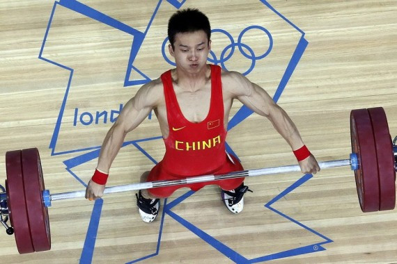 震惊！吴景彪情绪崩溃 连鞠三躬称夺银愧对国家(图文/视频)