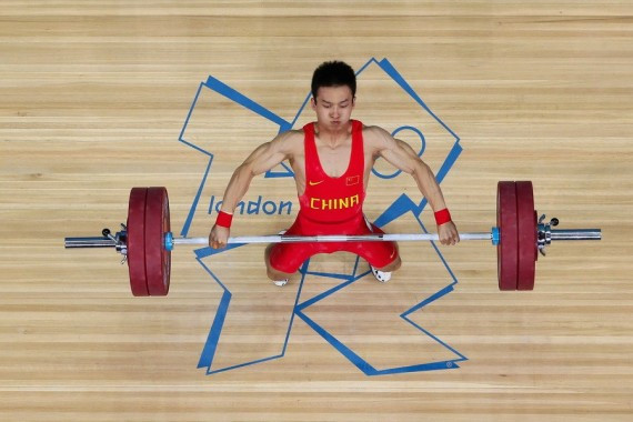 震惊！吴景彪情绪崩溃 连鞠三躬称夺银愧对国家(图文/视频)