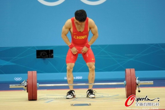 震惊！吴景彪情绪崩溃 连鞠三躬称夺银愧对国家(图文/视频)