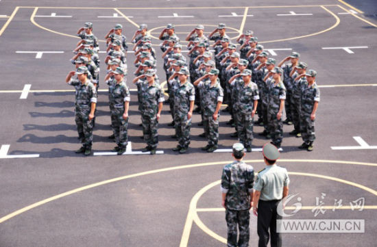武汉市首个城管武装部在汉阳区城管局成立。