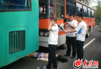 济南女学生被两公交车相夹 当场身亡