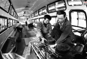 卧铺车上的中国人中国特有的客车时代