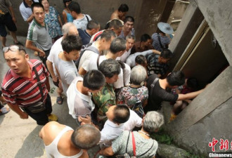 周克华死亡地成景点 重庆市民扎堆围观