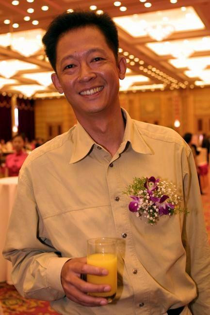 揭密:冯小刚从王志文手中抢走徐帆内幕(组图)