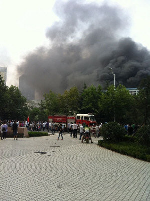 打砸抢烧 中国爆发40年来最剧烈反日潮 (多图)