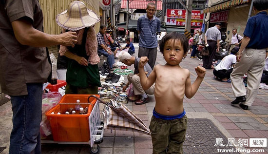 比屌丝还屌丝：图说台湾最底层"草根"的真实生活(组图)