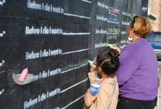 “死前我想要...”涂鸦墙来到多伦多