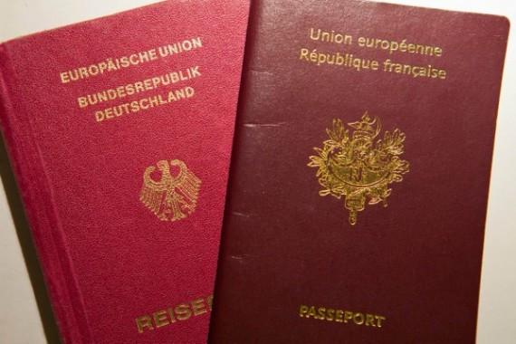 German and French passport