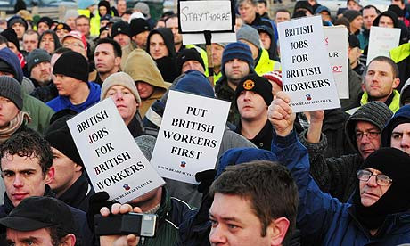 Protesters-at-the-Lindsey-001