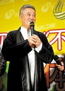 揭秘:赵本山坎坷婚姻路 遭车祸险与现任妻子结缘(多图)