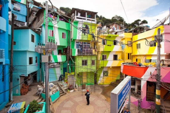 Haas-Hahns-Favela-Painting-in-Rio-de-Janeiro-1-11