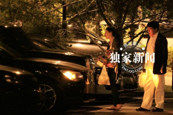 朱时茂北京东四环独会80后女子 打包剩饭 女方驾车(组图)