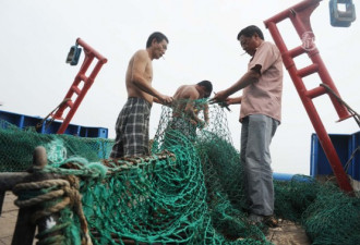 高清图文画报：走近赴钓鱼岛中国渔民