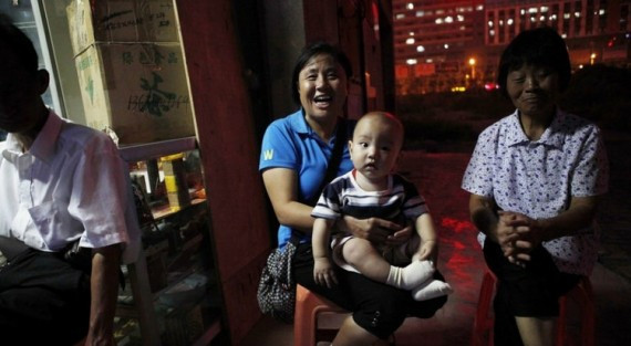 深圳北站"钉子户"拒绝2000万赔款不搬迁：我只要房子(组图)