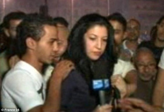美女记者埃及遇袭：我几乎全身被摸遍
