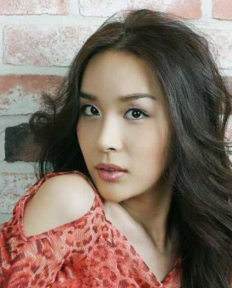 疑某女星变性手术过程曝光 揭变性艺人的辛酸往事(组图)