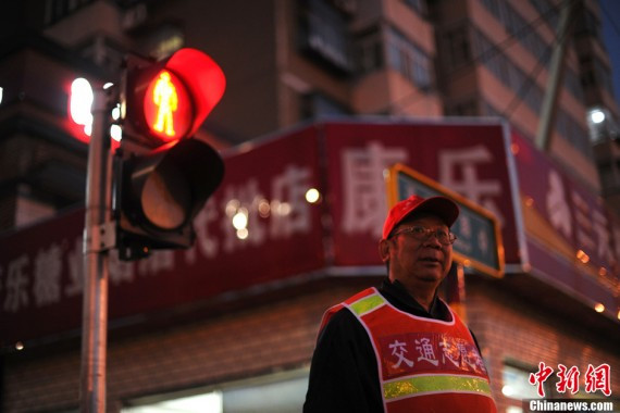 图刊：看看大陆退休老人是如何生活的 另一番激证明自己