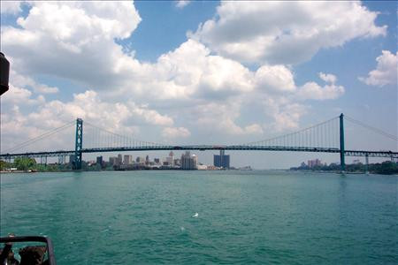 Ambassador-Bridge-Profile-resized