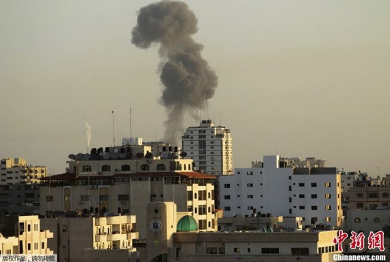 巴以冲突最血腥一天:1枚导弹炸死加沙一家11口(组图)