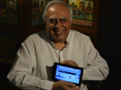 aakash-tablet-back
