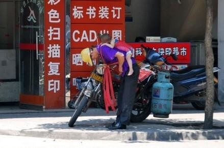 热贴:这难道是另一个中国吗?看完这组图需要勇气 (多图)