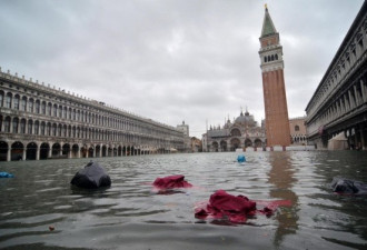 威尼斯彻夜降雨 致城市70%地区被淹