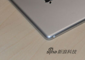 iPad mini现场体验：手感上佳 屏幕很一般(组图)