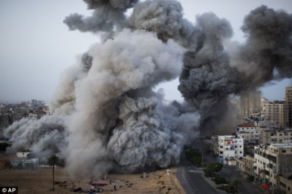 高清:比大片还大片!巴以爆新冲突 以军持续空袭加沙
