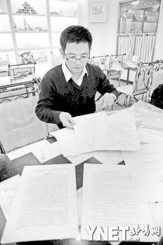 郭大军说:“我要妈妈平安” ■摄影/本报记者 汪震龙