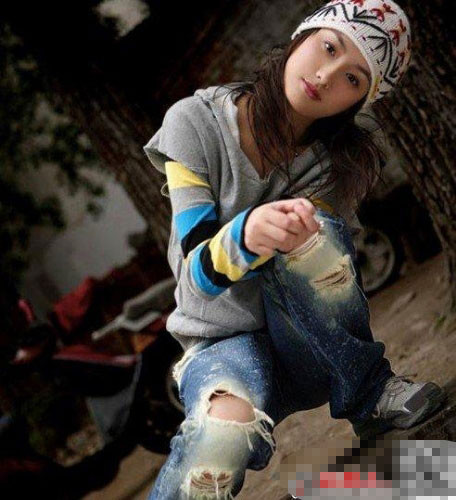 焦恩俊大女儿焦曼婷私房照网络曝光(组图)