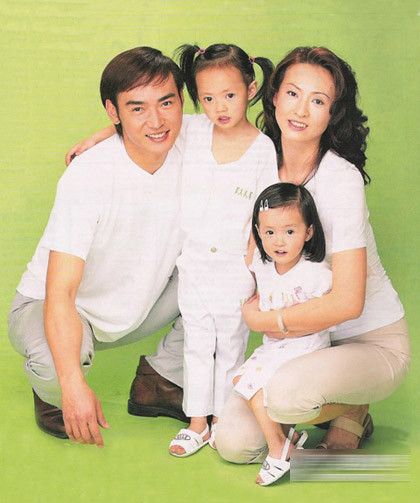 焦恩俊大女儿焦曼婷私房照网络曝光(组图)