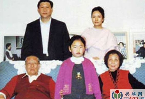 习近平与彭丽媛约法三章:我是中共党员 你可不许走穴