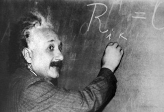 爱因斯坦高智商源于大脑结构异于常人