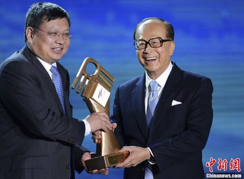 长江商学院成立十周年 众多女学员亮相(高清组图)