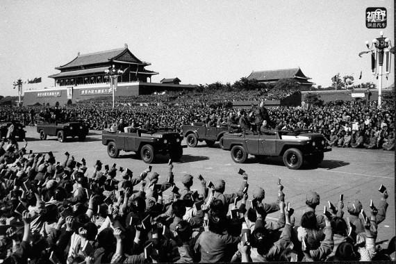 高清:图说中国特色官车60年发展史 瞧瞧哪辆最霸气