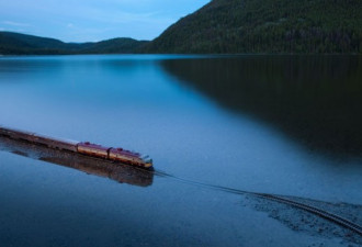 创意摄影：“微型火车”环游加拿大