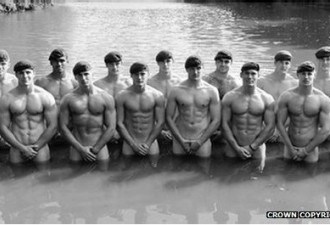 英国海军陆战队集体裸照身材让人骄傲