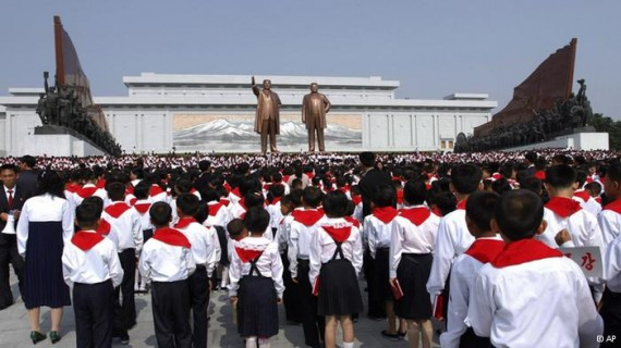 朝鲜为个人崇拜一掷千金 金正恩不惜破费祭奠祖父和父亲