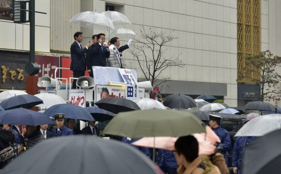 日媒称安倍发表言论 称无意加剧中日紧张关系(组图)