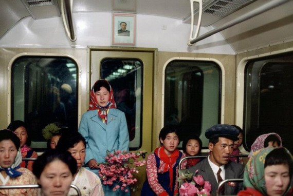 日本摄影师拍80年代的中朝：富豪还没想着移民的年代(组图)