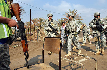 360_iraq_guns_0125