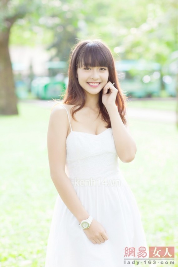 不敢置信!15岁越南拳击美女网络爆红 脸蛋正身材好(组图)