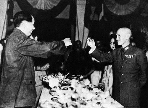 历史珍闻：当年蒋介石曾欲提拔毛泽东为自己的接班人？(图)
