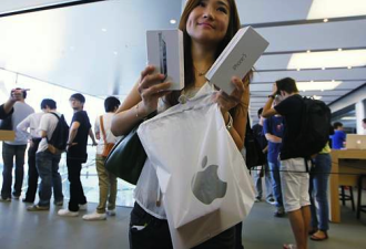 iiPhone5中国大卖 头3天售出200万部