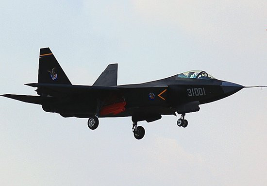 2012年中国各类先进武器密集亮相 展示强军的决心(图)