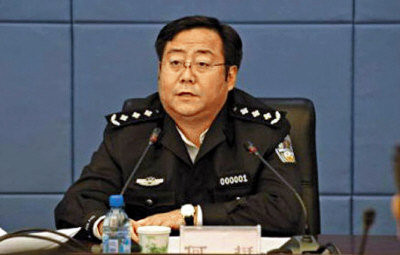 接任王立军的重庆公安局长成新表叔 被举报戴不少名表(组图)