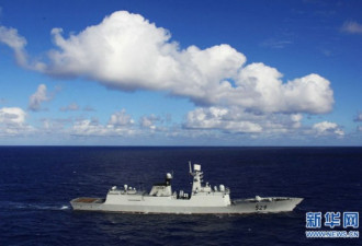 中国海军遇强悍海盗 对方竖起火箭筒