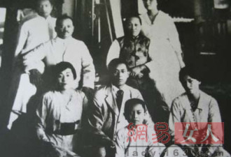 民国老照片 传奇宋氏三姐妹罕见合照
